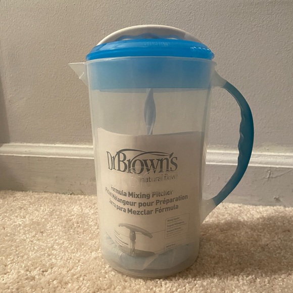 *NEW* Formula Mixing Pitcher - Picture 2 of 2